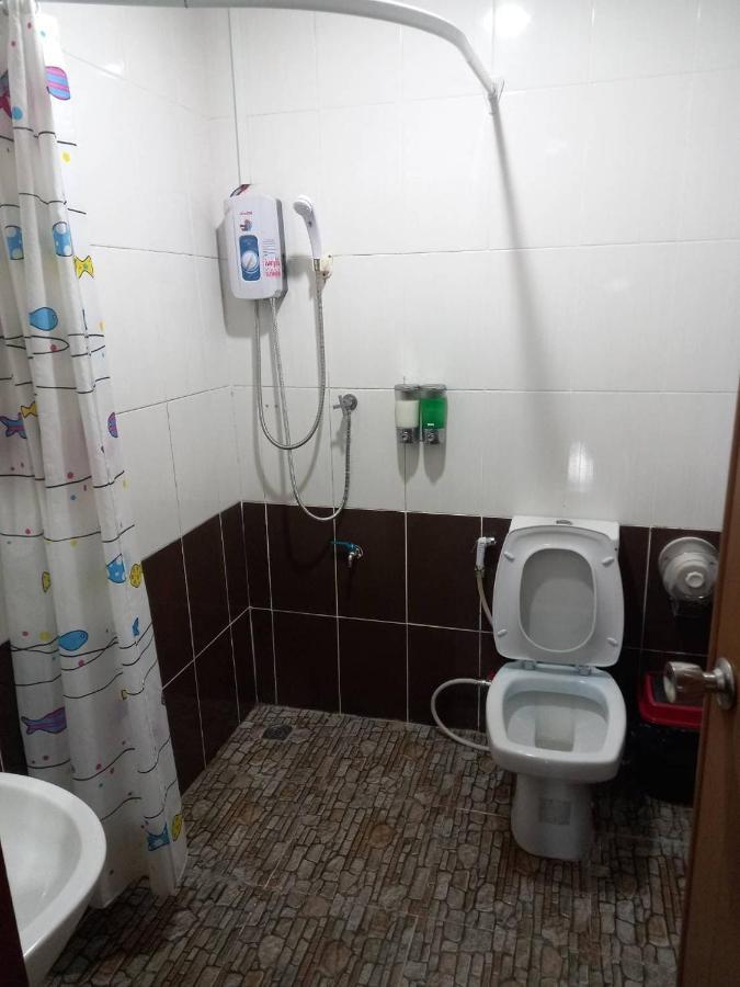 Chiangmai First House & Tour Hostel เชียงใหม่ ภายนอก รูปภาพ