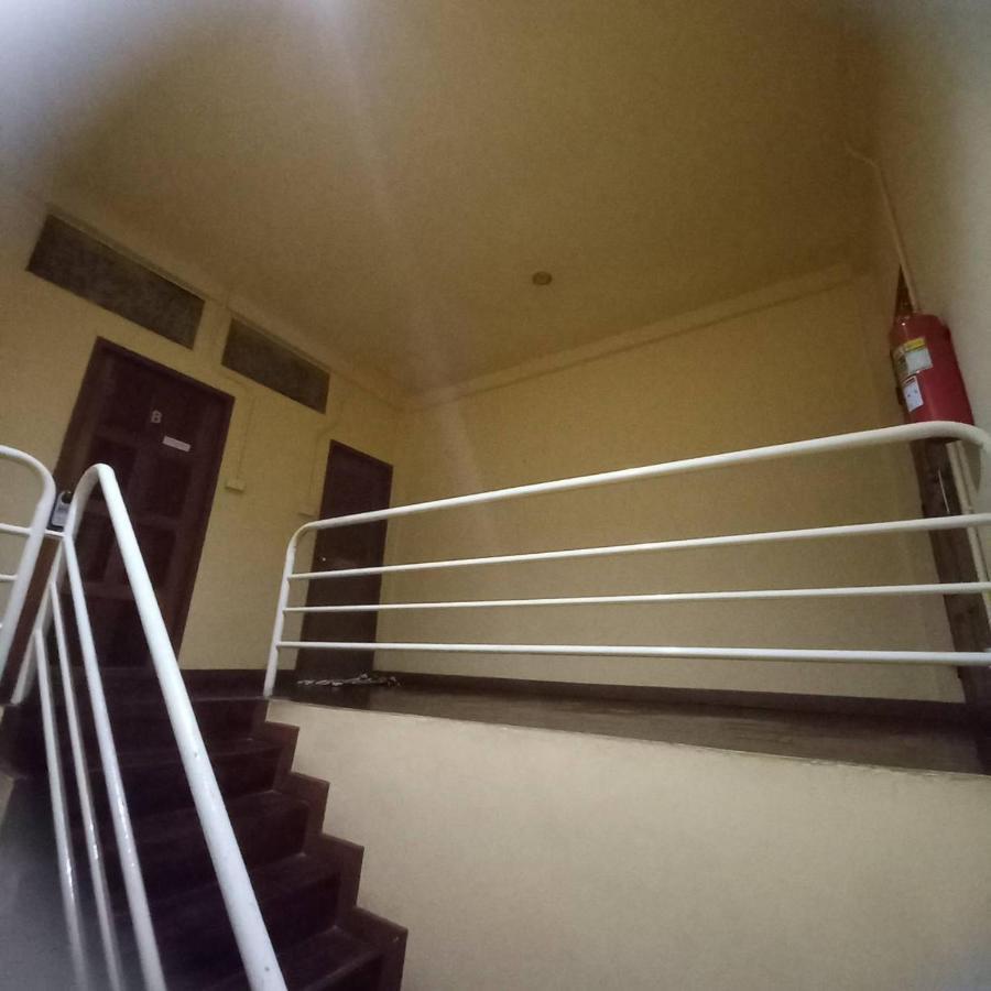 Chiangmai First House & Tour Hostel เชียงใหม่ ภายนอก รูปภาพ